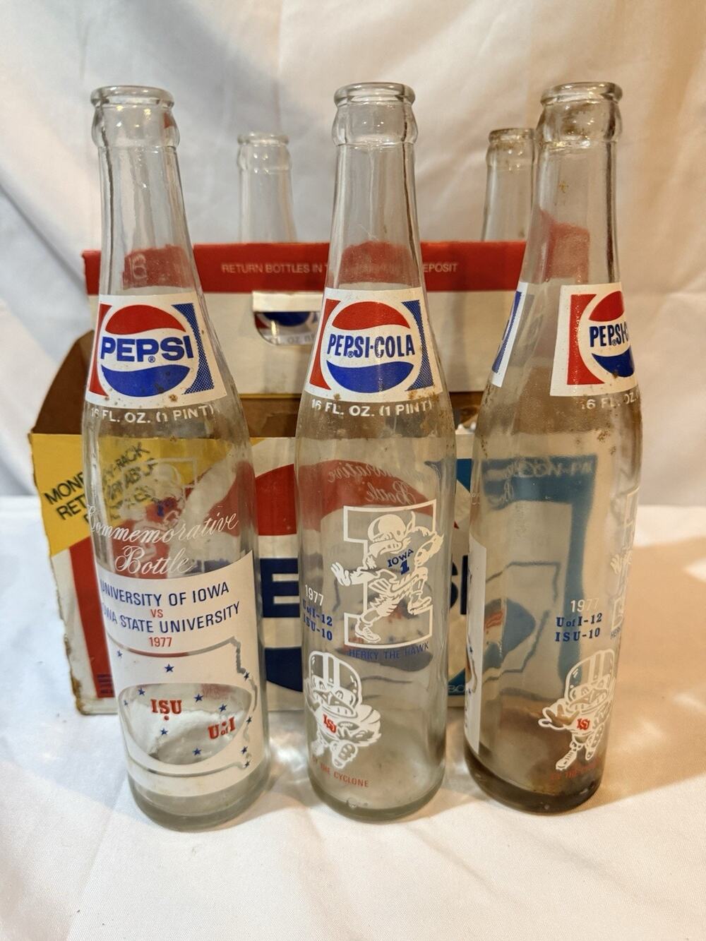 1977 Pepsi-Cola University of Iowa vs Iowa State 7 Commemorative Glass Bottles
